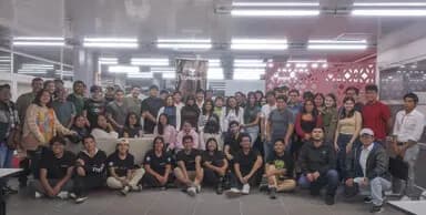 Foto grupal — Primer Cursor Meetup Bolivia, 19 jul 2025